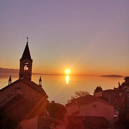 Royal View 2, Lukic *